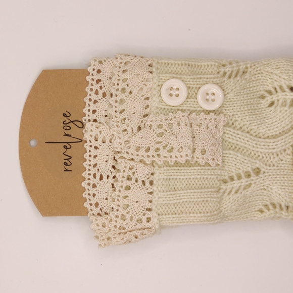 Cream white Cable knit arm warmers with lace trim, new in packaging - Picture 3 of 6